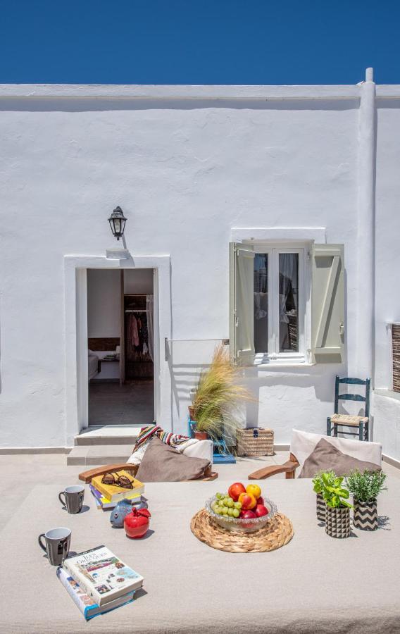 Plakes Sea View Apartment Plaka (Milos) Exterior photo