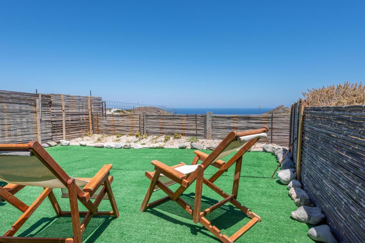 Plakes Sea View Apartment Plaka (Milos) Exterior photo